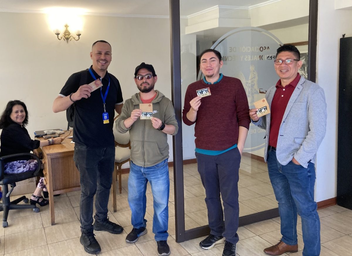 Socios y Socias de APROTEC recibieron Gift Card de Navidad