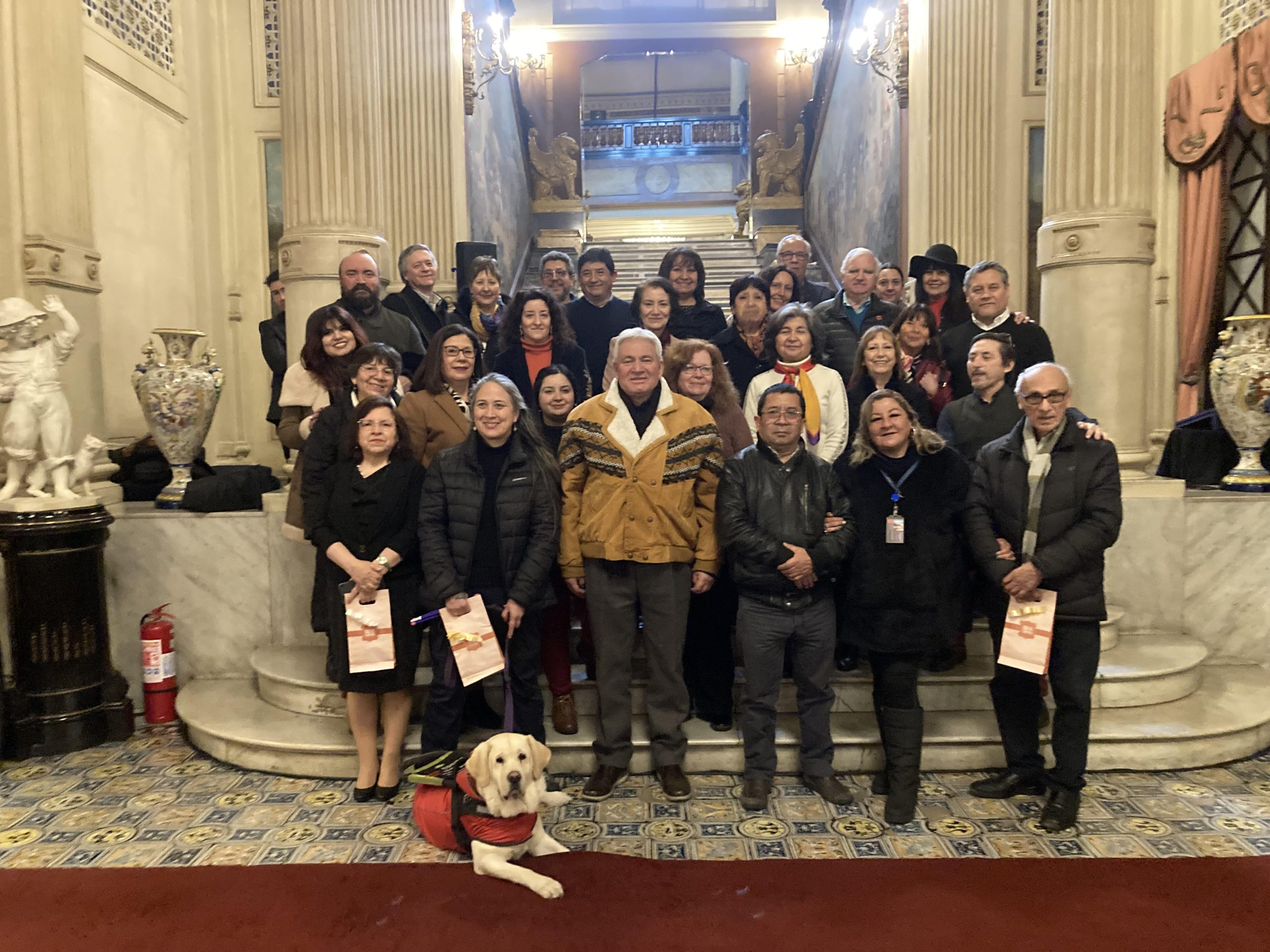 Con emotiva ceremonia, Asociación de Profesionales y Técnicos Pedro de Valdivia, homenajeó a funcionarios (as) que se acogieron al incentivo de retiro tras más de 26 años de servicio